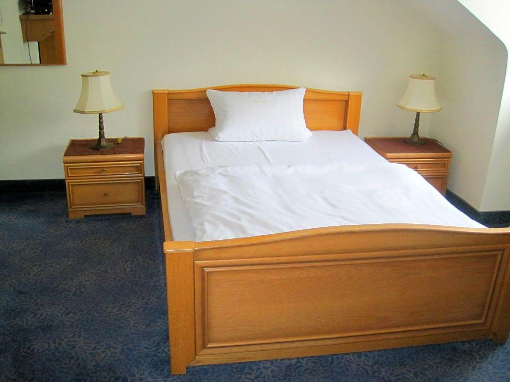 Hotel Löwen Randersacker Zimmer foto